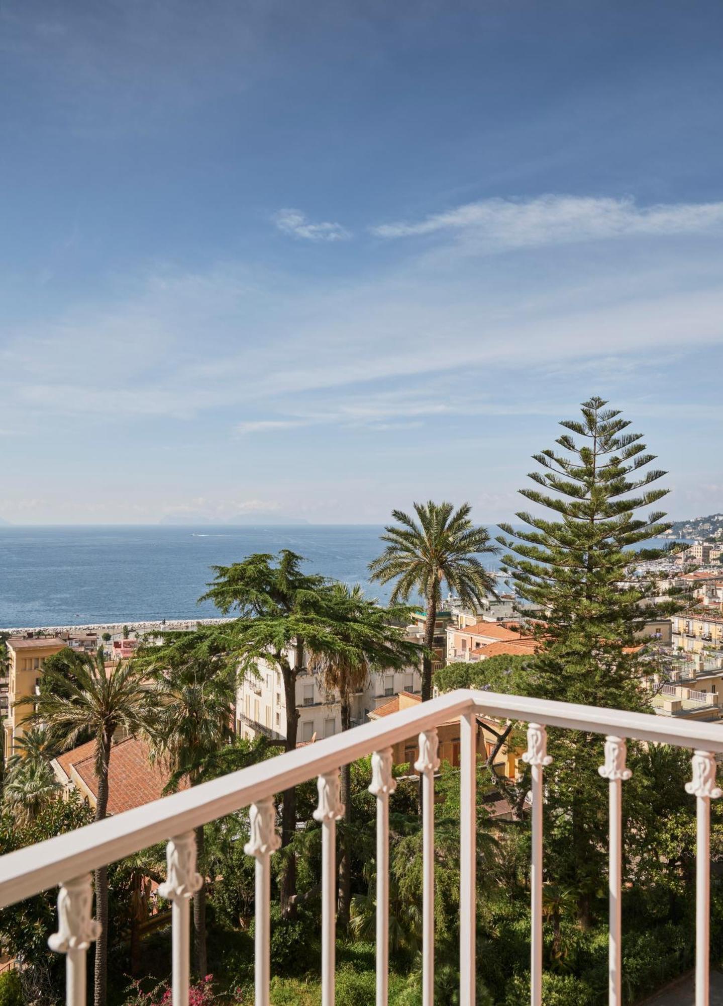 De Bonart Naples, Curio Collection By Hilton Otel Dış mekan fotoğraf